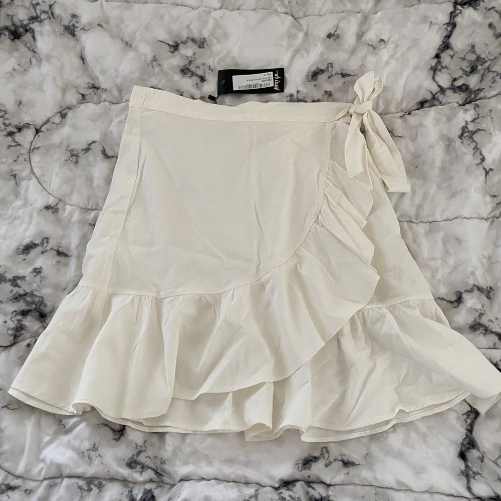 White Nasty Gal Wrap Skirt